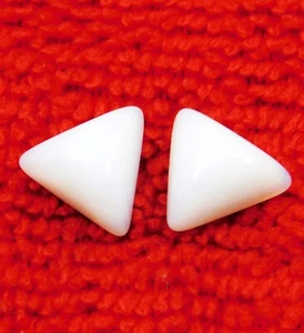 Natural White Coral 5.60 Ct trillion Cut Loose Gemstone Pair - Picture 1 of 8