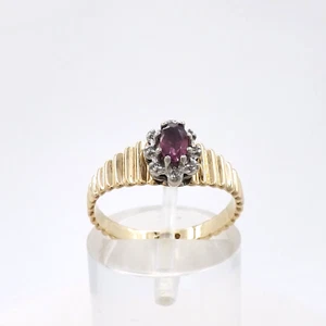 10k Gold Natural Diamond Ruby Ring Ribbed Flower July Birthstone sz6 - Picture 1 of 9