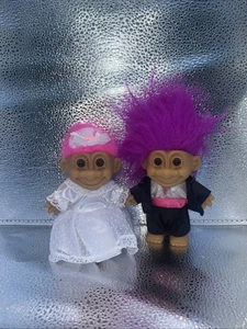 Muñecas trolls de boda - Imagen 1 de 2