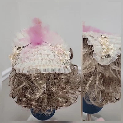 VTG 50s Pleated Ribbon Half Hat  Mid-Century  Glam Cocktail/Triangle Hat/Wedding - Image 1 of 4