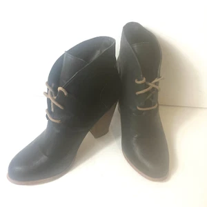 Steve Madden Womens Booties Ankle Black Faux Leather Size 9.5M High Heel Lace Up - Picture 1 of 11