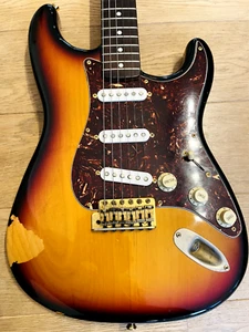 1991 Fender Vintage Stevie Ray Vaughan Stratocaster Sunburst manche Brésilien - Afbeelding 1 van 24