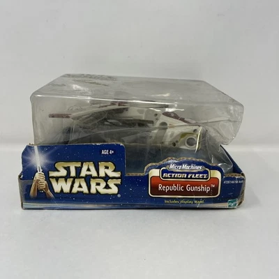 2002 年星球大战微型机器动作舰队共和国武装舰队全新盒装损坏 — 第 1/4 张图片