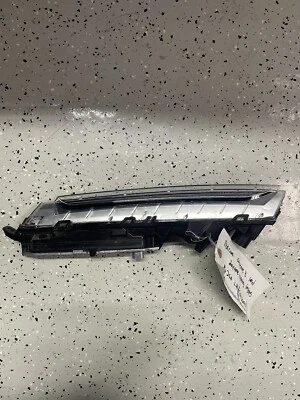 PORSCHE CAYENNE FOG LIGHT DAYTIME RUNNING LAMP LEFT SIDE 2018 2019 2020 - Image 1 of 4