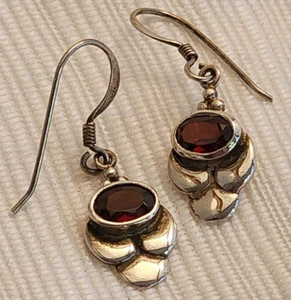 Französische Drahtohrringe Silber mit rotem Stein mit Herstellerzeichen - Bild 1 von 7