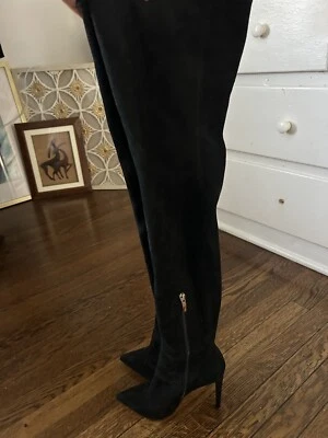 Botas de Gamuza Sergio Rossi Tacón Sobre la Rodilla Talla 35- EXCELENTE Estado Nuevas con Etiquetas $1395 Foto 1 de 4