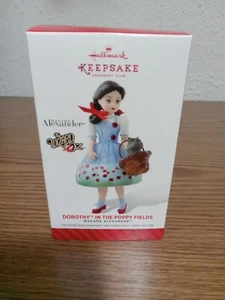 2014 Hallmark "Dorothy In The Poppy Fields" Madame Alexander Wizard of Oz NIB - Picture 1 of 2