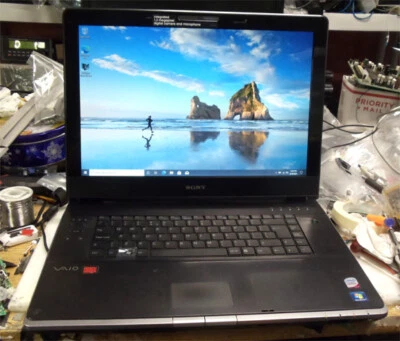 Sony 17.3" vgn-AR710E intel core duo2G 4gb ram 500gb HD ventana 10 Blueray Foto 1 de 3