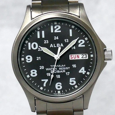 Reloj de Campo Militar SEIKO ALBA 7N43 2005 Negro Titanio Luminoso Día-Fecha Japón Foto 1 de 4
