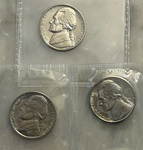 1986 P D S Jefferson Nickel - Proof & BU 3 Coin Lot - Mint Cello - Picture 1 of 5