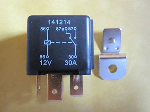 5 Pin 12v 30/40A Changeover Relay - Picture 1 of 3