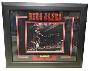 LeBron James Auto "King James" Signed Framed 16x22 Photo - Upper Deck Authentic - Picture 1 of 5