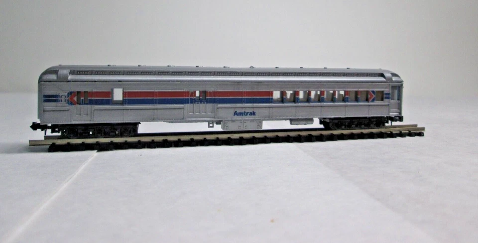 Пассажирский автомобиль в масштабе N; Лима. Amtrak, комбинированные, 77', муфты Rapido - Изображение 1 из 1