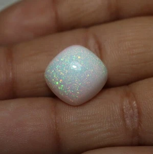 Cuscino quadrato 11,7 mm vero AAA verde rosso spilla fuoco opale etiope cabochon - Foto 1 di 11