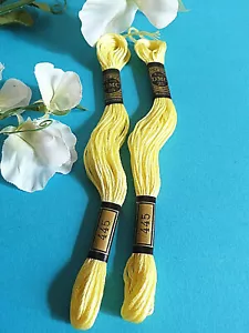 088A/ Gorgeous Lot Of 2 DMC Floss Skeins No. 25 Yellow Chick Color No. 445 - Picture 1 of 3