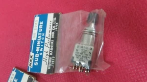 INTERRUPTOR SUB-MINIATURA NIHON KAIHEIKI SB-2085 AC 5A 125V - Imagen 1 de 4