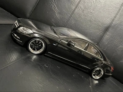 Mercedes-Benz CLS-Class 1/18 - Immagine 1 di 4
