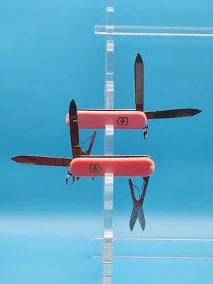 Швейцарский армейский нож Victorinox Classic 58 мм розовый  - Изображение 1 из 2