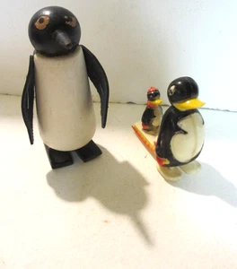 Ramp Walkers: Penguin walker toys: 1930s (wood) & 1950s plastic - Picture 1 of 5