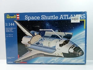 REVELL 04544 NASA SPACE SHUTTLE ATLANTIS - 1/144 SCALE MODEL KIT NEW OPEN-BOX - Picture 1 of 10