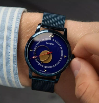 Relógio mecânico masculino Raketa Copernicus azul vintage soviético década de 1990 mostrador solar raro - Imagem 1 de 4