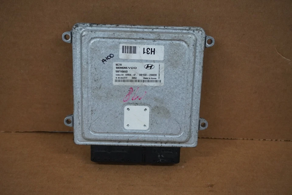 Módulo de control informático Hyundai Elantra 2007 motor 2,0 L ECM ECU OEM 3915023020 Foto 1 de 4