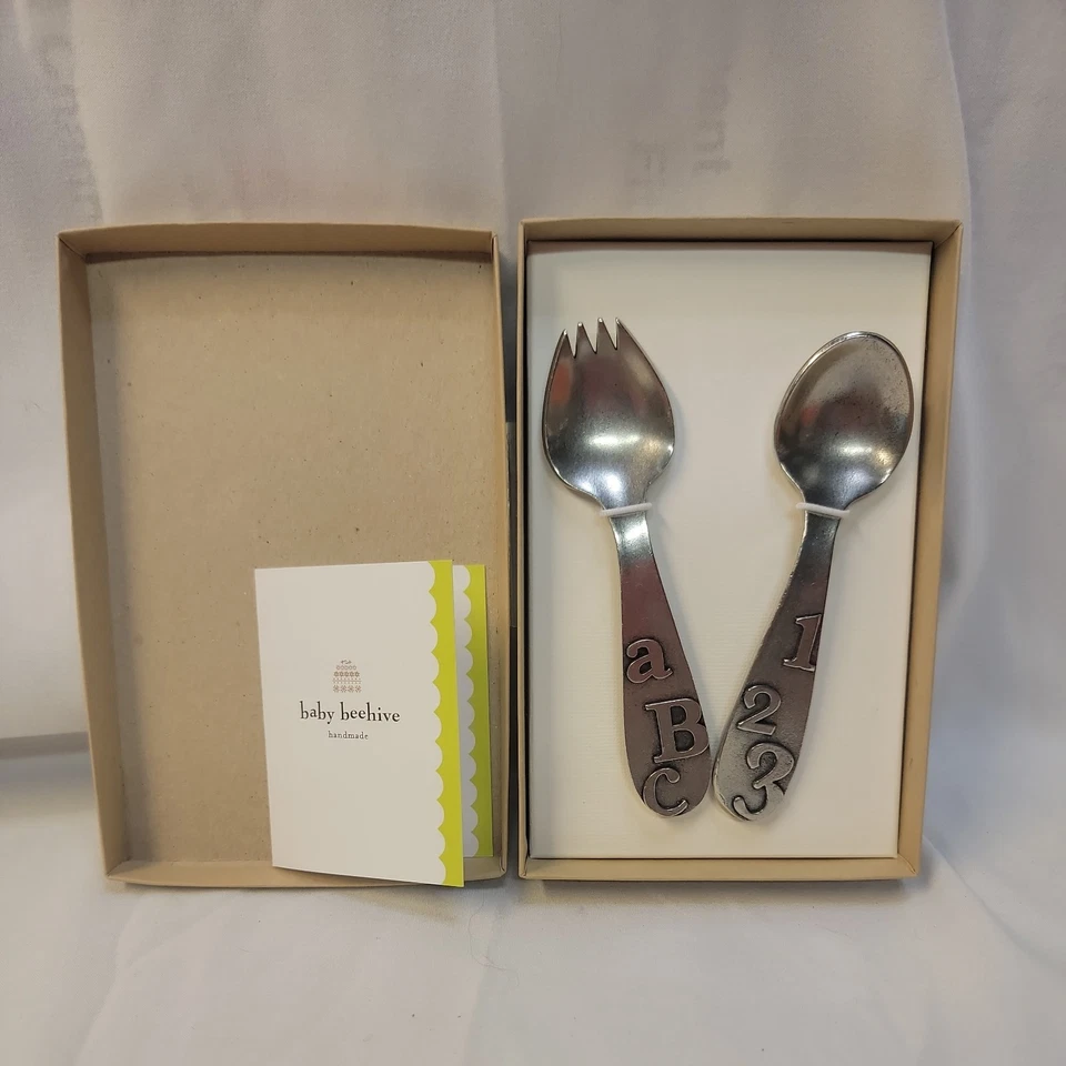 Colmena Peltre Sin Plomo Bebé Cerdo y Cuchara ABC 123 NUEVO EN CAJA Foto 1 de 4