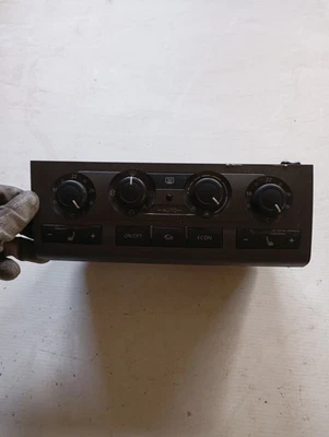 AUDI A6 AVANT 4F5, C6 4F1820043N CENTRALINA CLIMATIZZATORE 2.70 DIESEL 24540796 - Immagine 1 di 2