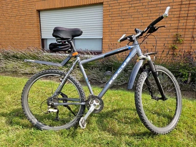 Fahrrad 26er Focus Black Hills Mountain Bike RH 50cm 27-Gang - Bild 1 von 4