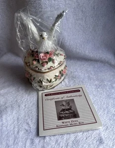 Holsted House 2001 White Dove Spieluhr Wings Of Love Collection - Bild 1 von 9