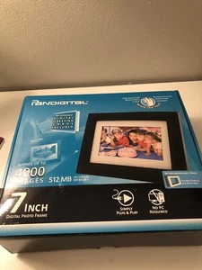 PANDIGITAL 7" LCD DIGITAL PICTURE PHOTO FRAME BLACK PI7056AWB IN OPEN BOX - Picture 1 of 8