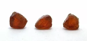 4,68 gramos tres piezas granate canela hessonita faceta piedra preciosa áspera B24A116 - Imagen 1 de 4