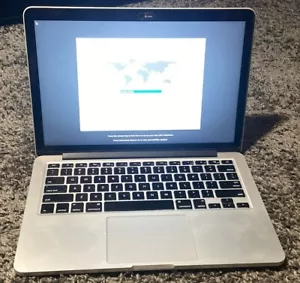 Apple MacBook Pro 13,3" Retina Display | 8GB RAM | 256GB SSD | Silber - Bild 1 von 3