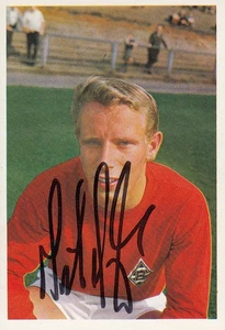 Vintage SIGNED BERGMANN 1966 Trading Card BERTIE VOGTS BORUSSIA M'GLADBACH - Picture 1 of 1