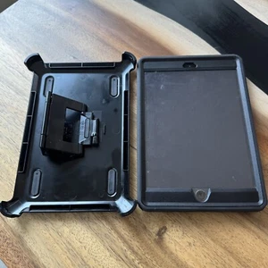 Apple iPad Mini With Otter Box 16GB WiFi+Cellular Space Gray MF519LL/A - Afbeelding 1 van 3