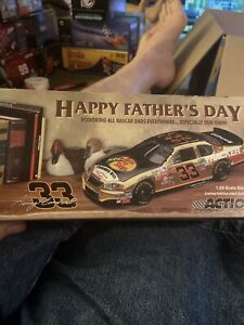2004 Kerry Earnhardt  #33 Bass Pro Fathers Day 1/24 Action Limited Edition NIB