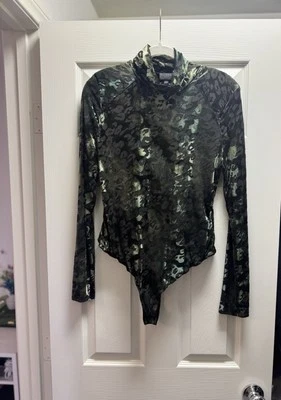 Body de terciopelo Guess Foto 1 de 2