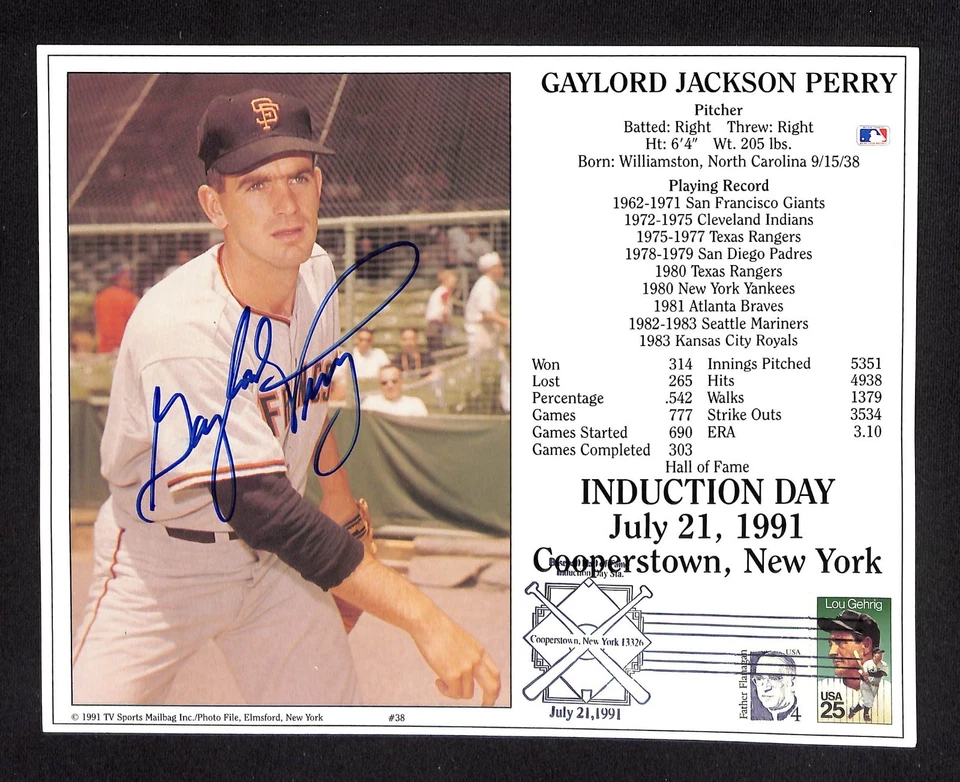 Gaylord Perry Signed Autographed 8 x 10 Photo w/ JSA COA/LOA Giants - Image 1 of 1