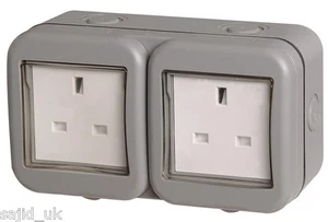 BG Weatherproof Outdoor Garden IP55 13A Unswitched 2 Gang Plug Socket - Picture 1 of 1