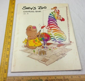Suzy's Zoo Coloring Book VINTAGE Suzy Spafford Vol. 8 San Diego Unused 1980s - Bild 1 von 4