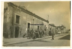 Orig. Foto Strassenszene im Armenviertel in FOGGIA Italien 1945 - Bild 1 von 1