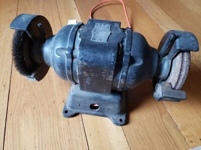 Vintage Bench Grinder, Baldor Handy , 3450 rpm, garage metal work Auto Tools - Image 1 of 4