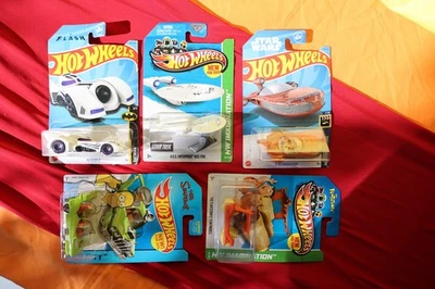 🔥 HotWheels Pop Culture Bundle Batman Star Trek Star Wars Simpsons Flintstone🔥 - Image 1 of 4
