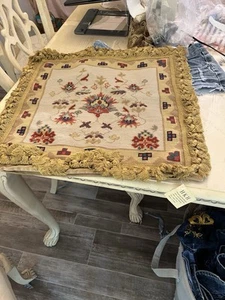 HKH Hecho a Mano “Funda de Almohada Rosa Roja Punta de Aguja con Borla Flecos” Talla 18” Nuevo en Paquete - Imagen 1 de 7