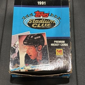 1991 Topps Stadium Club Hockey Wax Box - 36 Sealed Packs - Picture 1 of 9