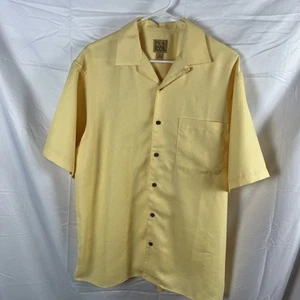Jos. A. Bank Yellow Button Down Shirt 100% Poly Men’s Size M Short Sleeve - Picture 1 of 5