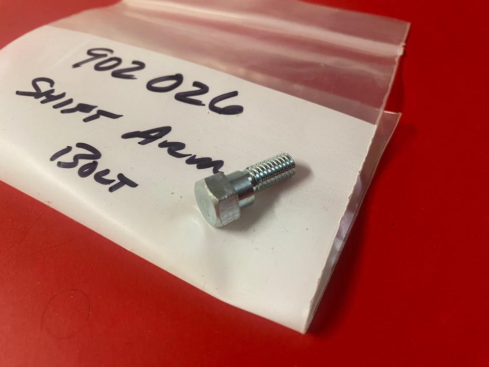HODAKA • NOS 902026 Shifter Arm Bolt Ace 90 100 125 Wombat Vintage Motorcycle - Image 1 of 1