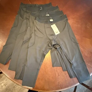 Hill City 3/4 Run Short (Black) - Great base layer with a pocket for phone - Picture 1 of 2