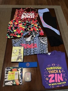 Zumba Konvolut 4 Stück Gr. Large + 3 Zubehörteile und DVD 4er Set Top Zustand - Bild 1 von 13