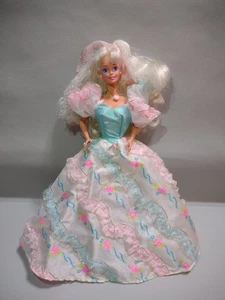 Vintage 1992 Birthday Party Barbie in original Dress Soft Hair - Picture 1 of 8